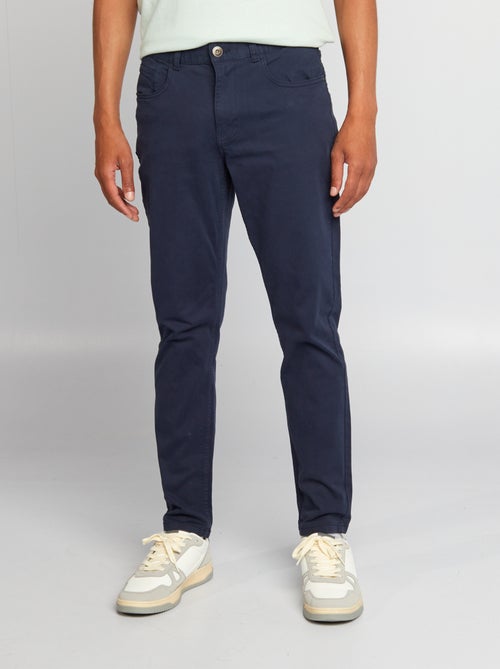 Pantalon pour homme à coupe slim et 5 poches - Kiabi Pantalon pour homme à coupe slim et 5 poches - Kiabi