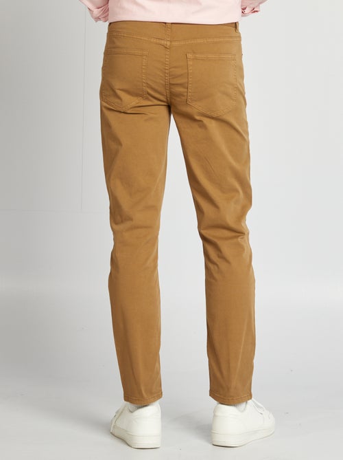 Pantalon pour homme à coupe slim et 5 poches - Kiabi Pantalon pour homme à coupe slim et 5 poches - Kiabi
