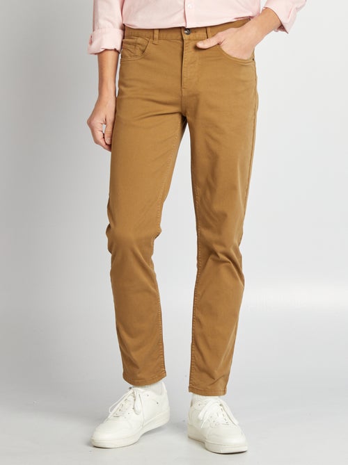 Pantalon pour homme à coupe slim et 5 poches - Kiabi Pantalon pour homme à coupe slim et 5 poches - Kiabi