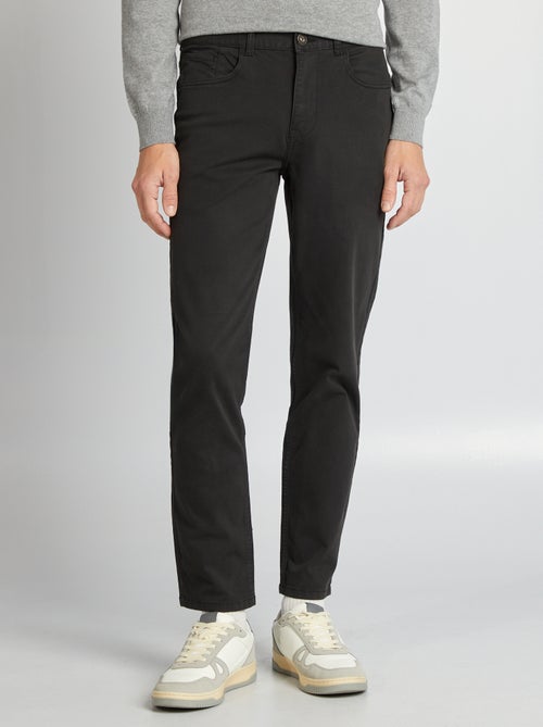 Pantalon pour homme à coupe slim et 5 poches - Kiabi Pantalon pour homme à coupe slim et 5 poches - Kiabi