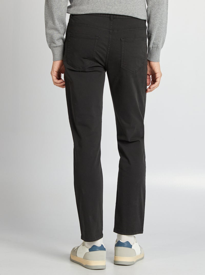 Pantalon pour homme à coupe slim et 5 poches noir - Kiabi