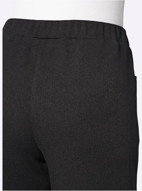 Pantalon Qualité Côtelée - Taille Standard - Moda Vilona - Kiabi Pantalon Qualité Côtelée - Taille Standard - Moda Vilona - Kiabi