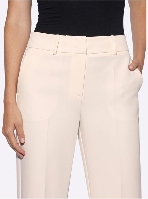 Pantalon Qualité Peu Froissable - Taille Standard - Helline - Kiabi Pantalon Qualité Peu Froissable - Taille Standard - Helline - Kiabi