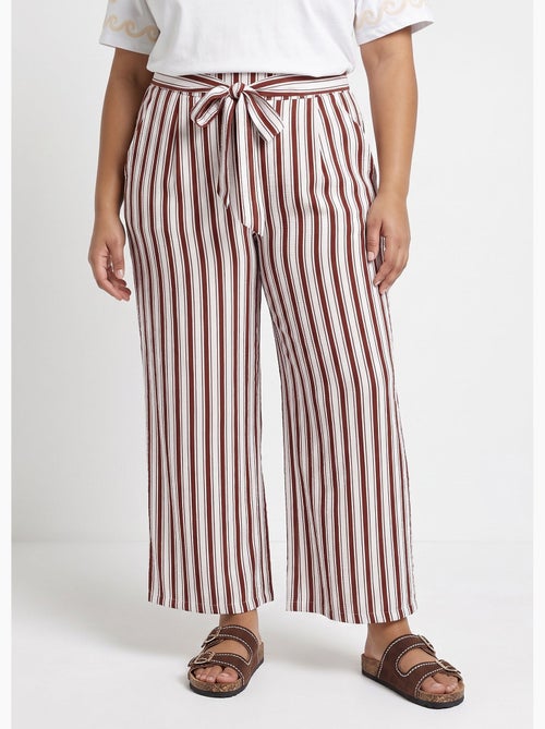 Pantalon rayé ceinturé, fils métallisés - AFIBEL - Kiabi Pantalon rayé ceinturé, fils métallisés - AFIBEL - Kiabi