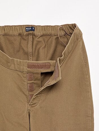 Pantalon regular avec poches à rabat - collection facile à enfiler