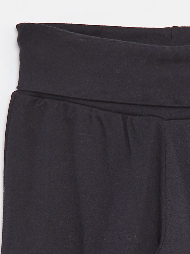Pantalon regular avec taille élastiquée Noir - Kiabi