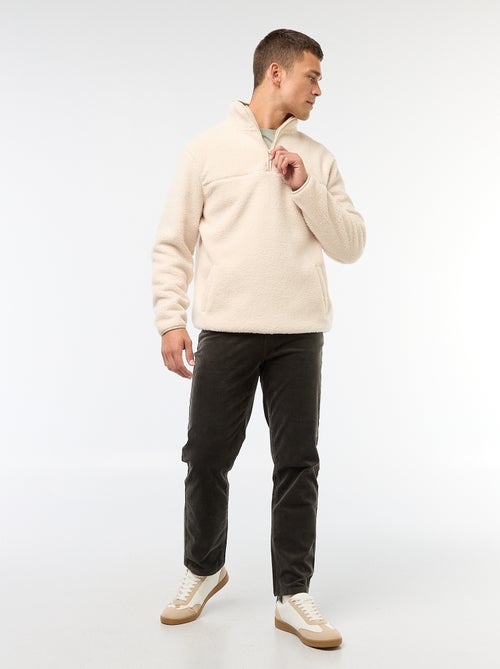 Pantalon regular fit en velours uni - Kiabi