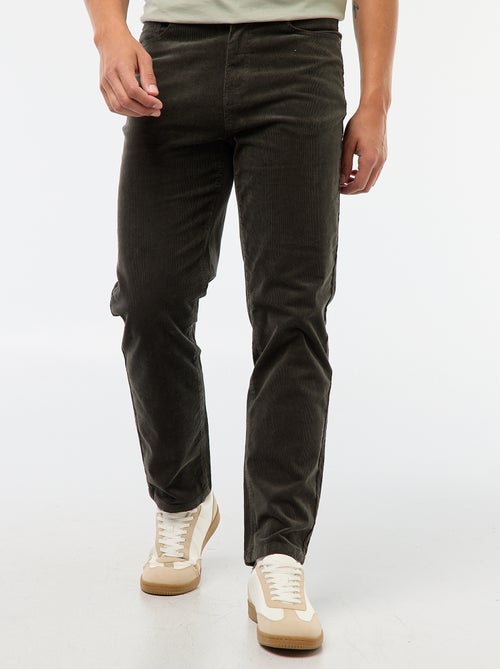 Pantalon regular fit en velours uni - Kiabi