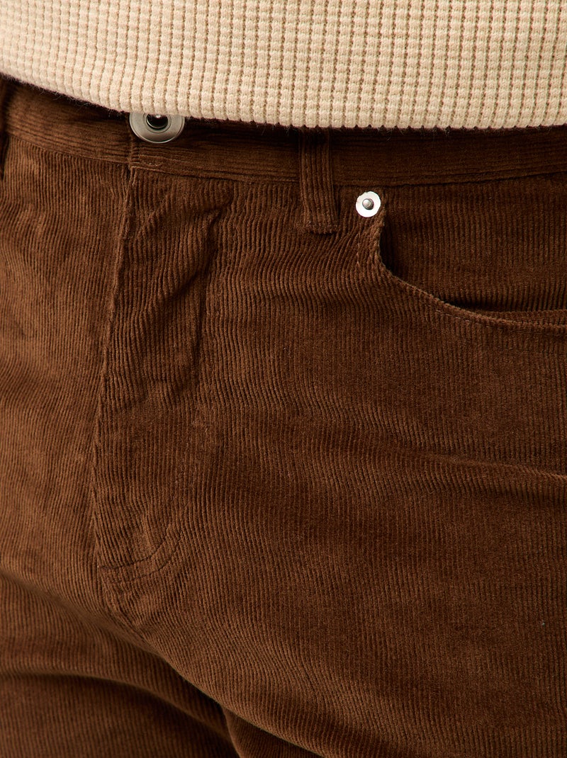 Pantalon regular fit en velours uni Marron - Kiabi
