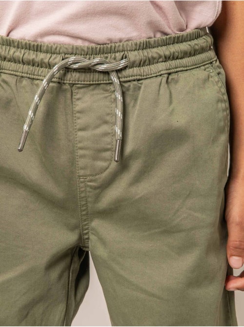 Pantalon régular garçon en coton 'Deeluxe' - Kiabi