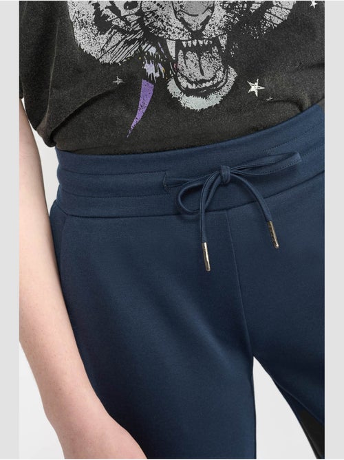 Pantalon rosigi droite 'le temps des cerises' - Kiabi Pantalon rosigi droite 'le temps des cerises' - Kiabi
