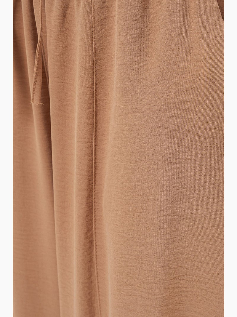 Pantalon salwar texturé longueur cheville avec cordon de serrage à la taille bdart Camel - Kiabi