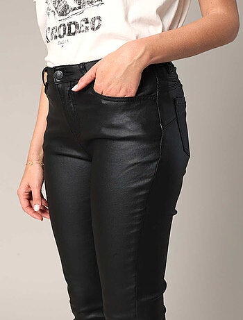 Pantalon skinny cinq poches enduit noir 'Deeluxe'