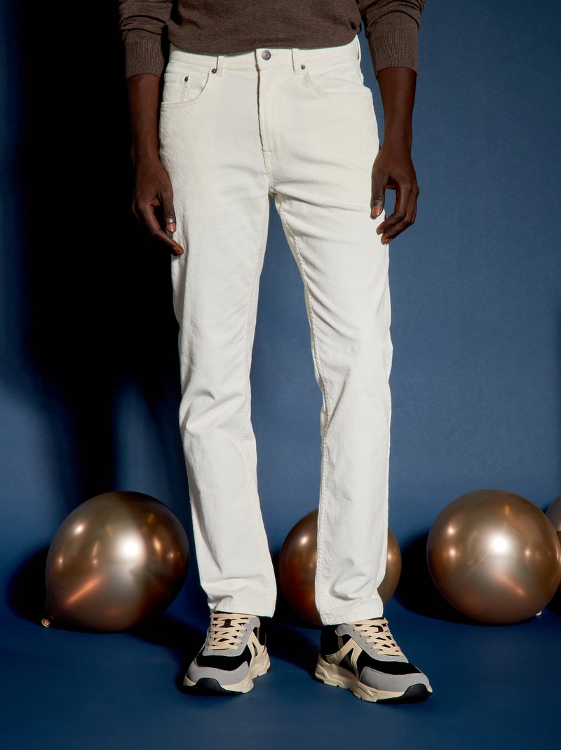Pantalon slim en velours côtelé blanc - Kiabi