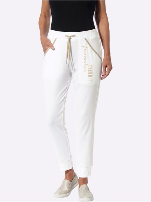 Pantalon sweat avec ceinture élastique et poches scintillantes - Taille standard - Moda Vilona - Kiabi Pantalon sweat avec ceinture élastique et poches scintillantes - Taille standard - Moda Vilona - Kiabi