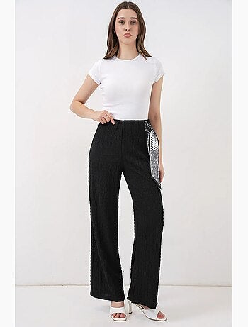 Pantalon taille haute à jambes larges avec détail de nœud bdart