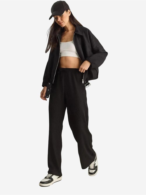 Pantalon taille haute à jambes larges en seersucker lucci - Kiabi Pantalon taille haute à jambes larges en seersucker lucci - Kiabi