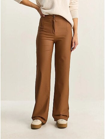 Pantalon taille haute à jambes larges en similicuir lucci