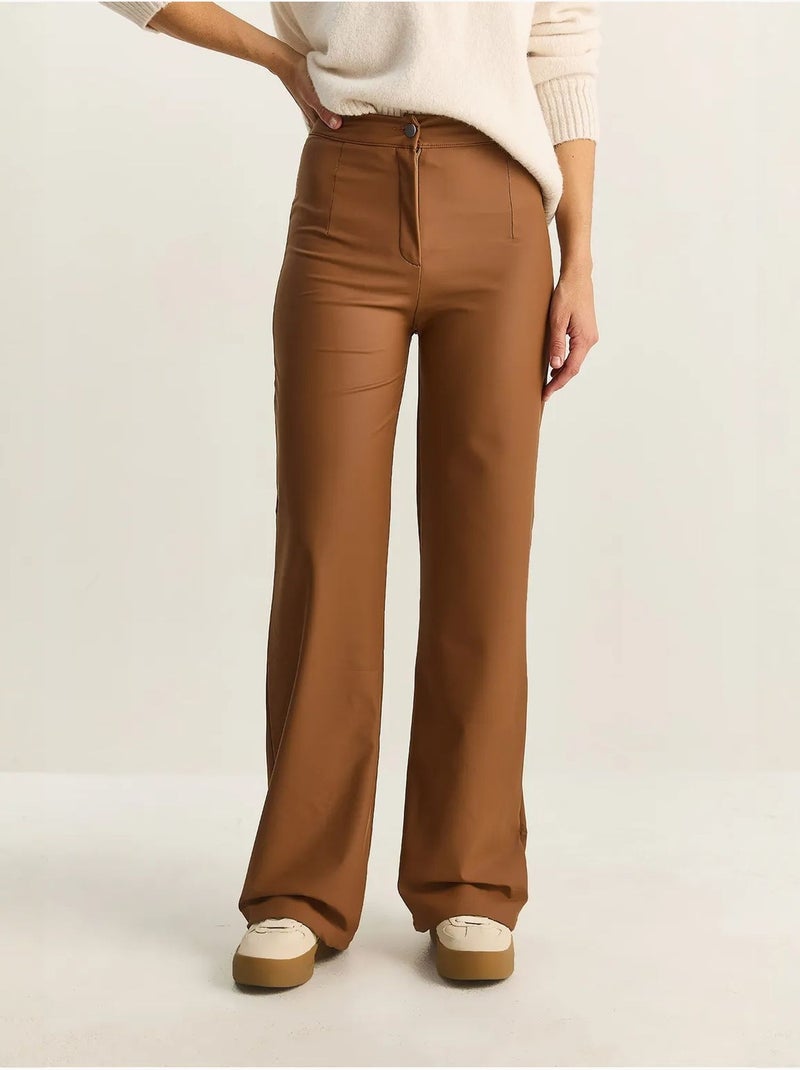 Pantalon taille haute à jambes larges en similicuir lucci Camel - Kiabi
