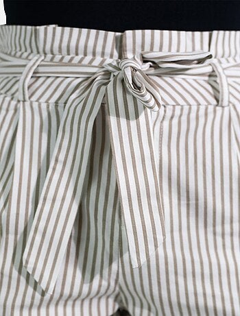 Pantalon taille haute avec ceinture Vero Moda