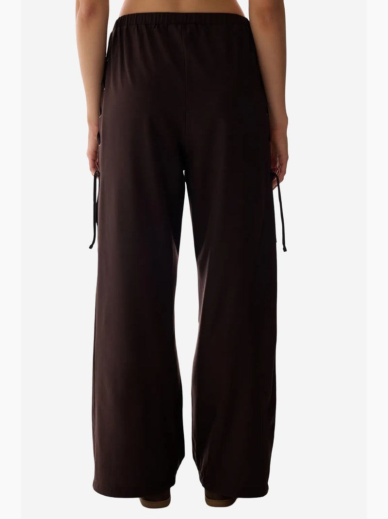 Pantalon taille haute avec détail à l’ourlet penti Marron chocolat - Kiabi