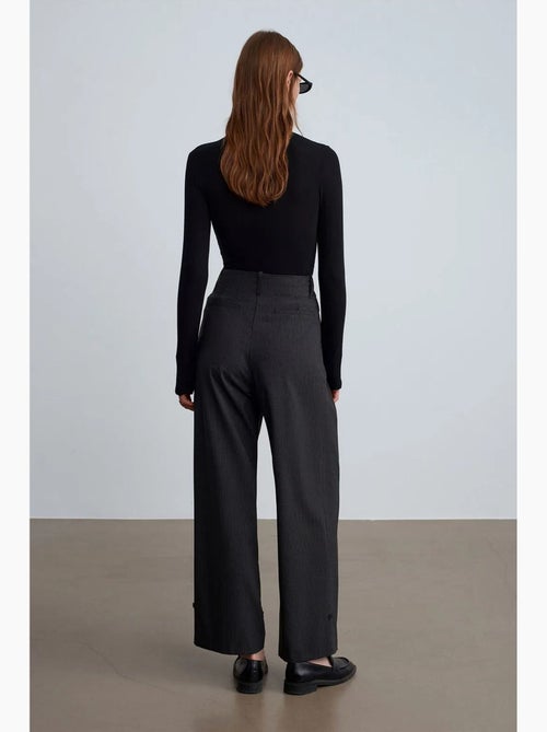 Pantalon tailleur à taille haute et plis dilvin - Kiabi