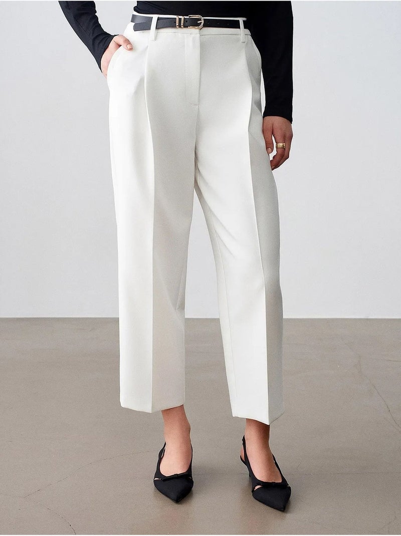 Pantalon tailleur femme droit avec plis dilvin Blanc cassé - Kiabi