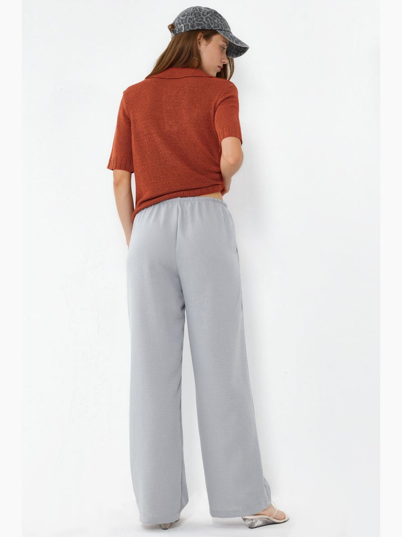 Pantalon tissé à jambe droite pour femme busem Gris clair - Kiabi