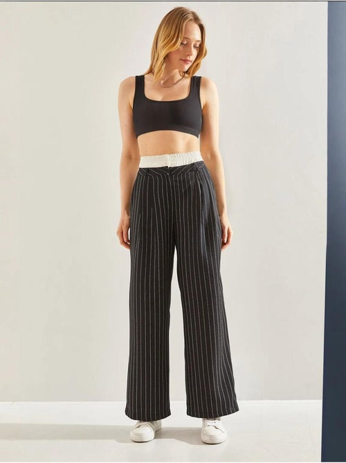 Pantalon tissé à rayures bianco avec détail contrasté à la taille lucci - Kiabi Pantalon tissé à rayures bianco avec détail contrasté à la taille lucci - Kiabi