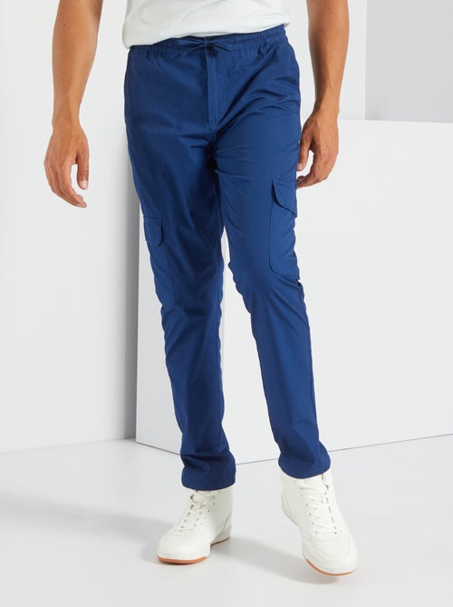 Pantalon uni avec poches à rabats - Kiabi