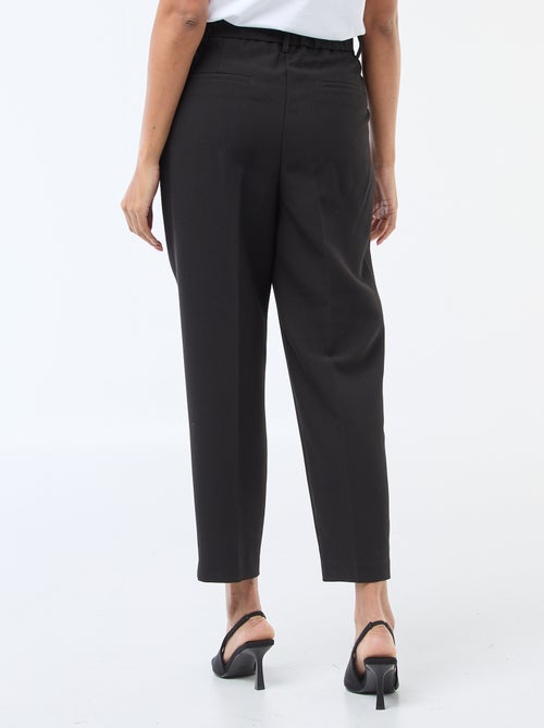 Pantalon uni coupe carotte - Kiabi