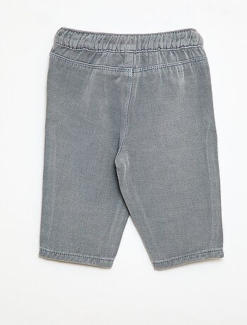 Pantalon uni en matière douce avec coupe relax fit