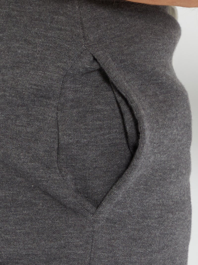 Pantalon uni en molleton anthracite - Kiabi