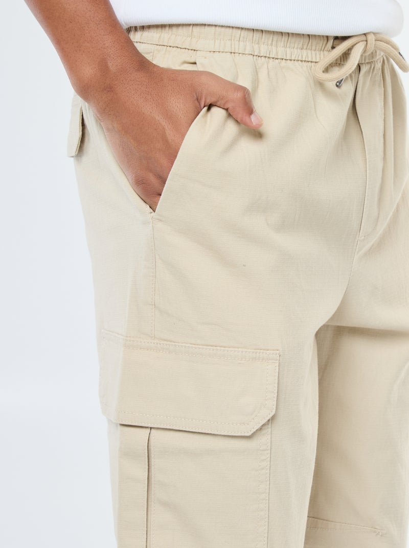 Pantalon uni multipoches avec taille élastiquée Beige - Kiabi