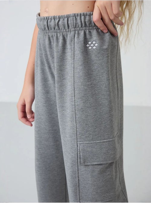 Pantalon unisexe jeune en mélange de coton tommy - Kiabi Pantalon unisexe jeune en mélange de coton tommy - Kiabi