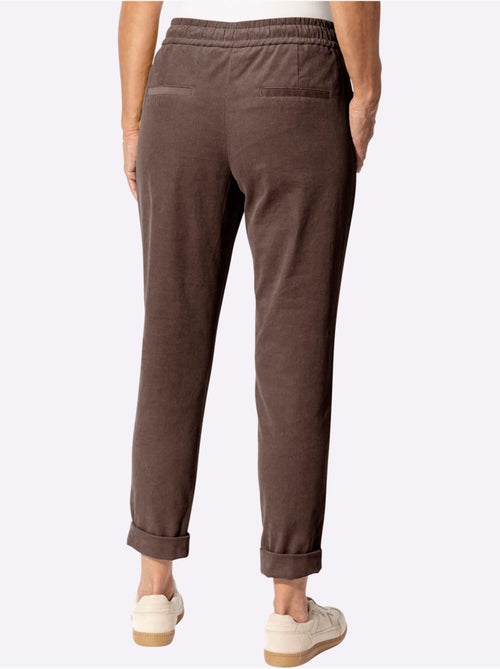 Pantalon velours qualité coton doux sur la peau - Taille standard - witt - Kiabi Pantalon velours qualité coton doux sur la peau - Taille standard - witt - Kiabi