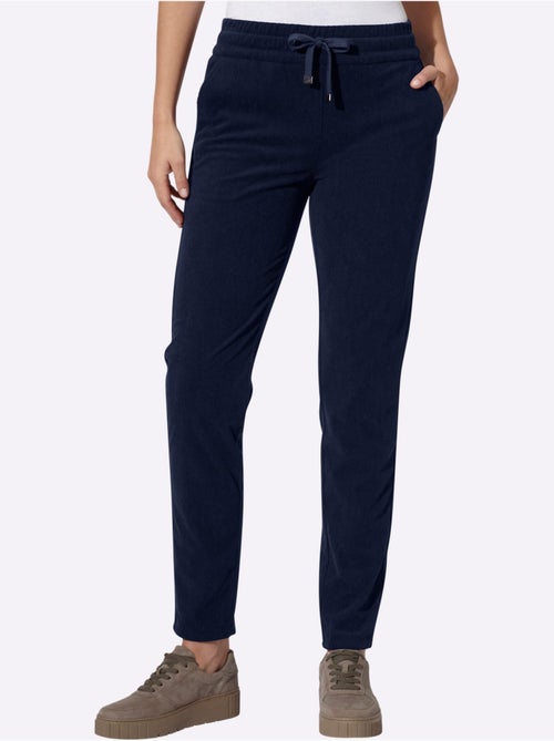 Pantalon velours qualité velours très douce - taille standard - helline - Kiabi Pantalon velours qualité velours très douce - taille standard - helline - Kiabi