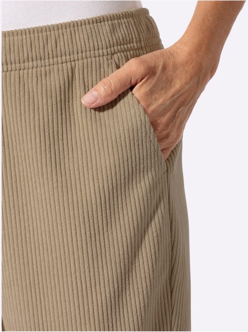 Pantalon velours qualité velours très douce - taille standard - witt - Kiabi Pantalon velours qualité velours très douce - taille standard - witt - Kiabi