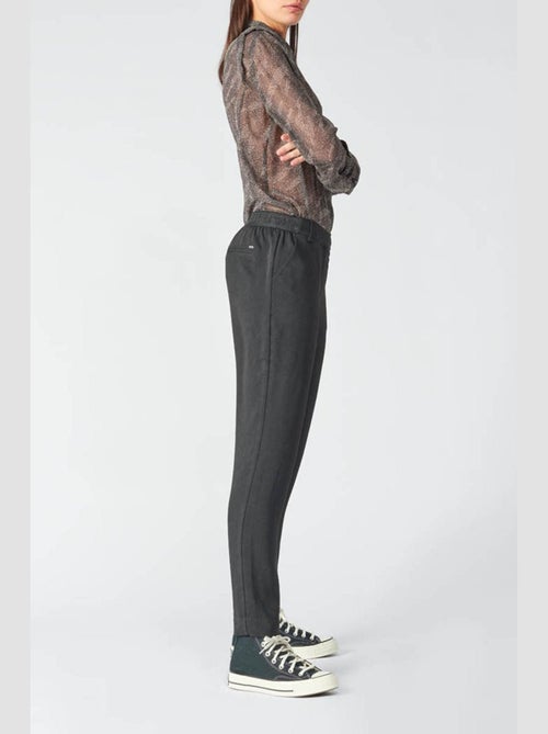 Pantalon ZEFIRA carotte 'Le Temps Des Cerises' - Kiabi