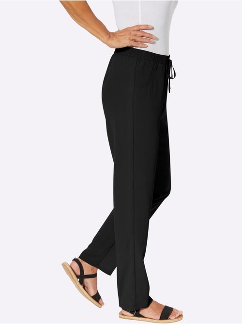 Pantalons fluides à poches avec ceinture élastique et motifs fleuris - Taille courte - Moda Vilona - Kiabi