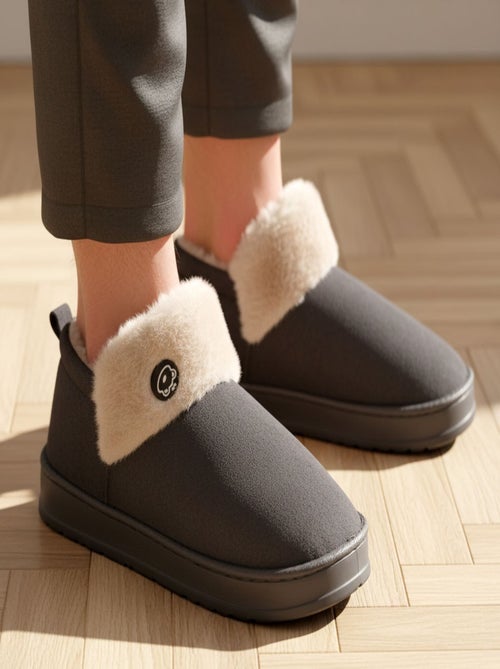 Pantoufles charentaises montantes MU10162 - Kiabi Pantoufles charentaises montantes MU10162 - Kiabi