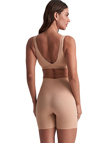 Panty short hauteur moyenne invisible