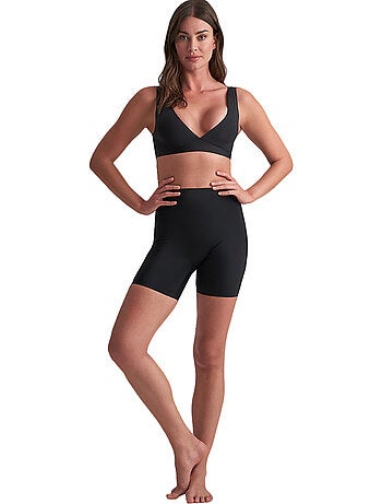 Panty short hauteur moyenne invisible