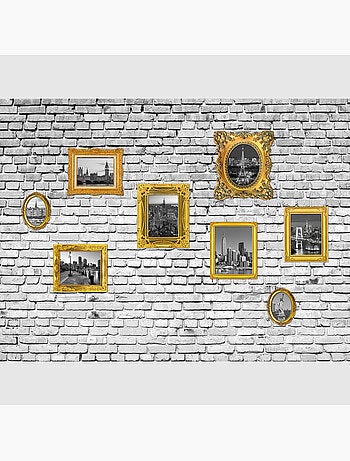 Papier peint intissé - Cadres dorés de monuments sur un mur de briques grises- 360x270 cm