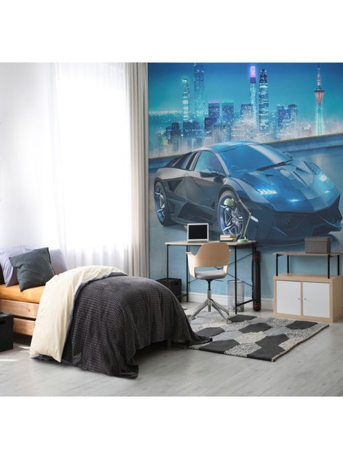 Papier peint Voiture de course noire et gratte-ciels - Walltastic 305x244 cm - Kiabi