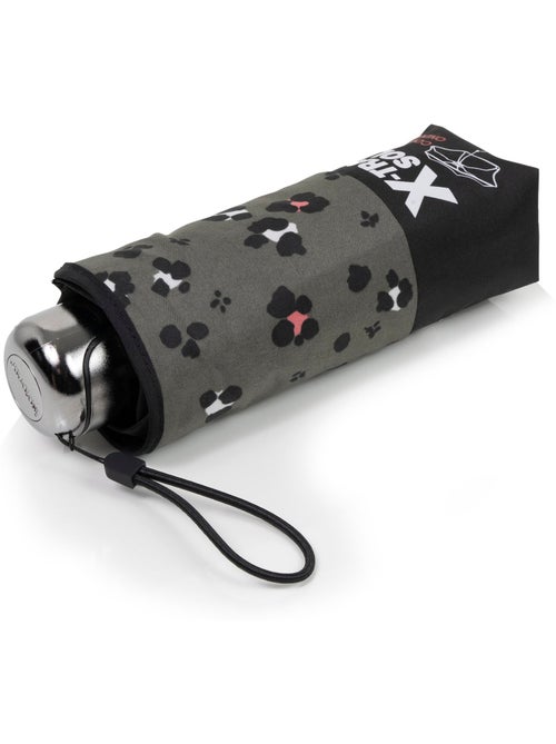 Parapluie xtra solide antiretournement, compact et léger 17,5cm, déperlant femme isotoner - Kiabi Parapluie xtra solide antiretournement, compact et léger 17,5cm, déperlant femme isotoner - Kiabi