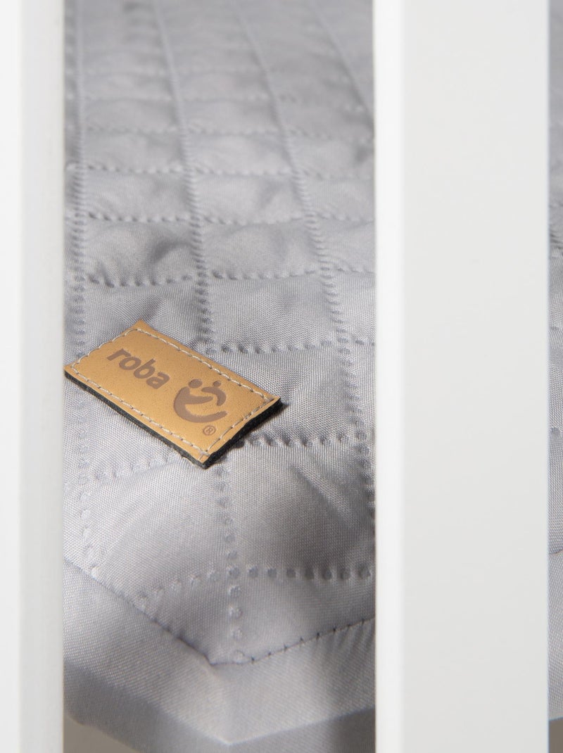 Parc bébé rectangulaire en bois avec tapis déperlant et roulettes 'Roba roba Style' Blanc Gris - Kiabi