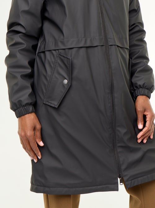 Parka droite doublée en fausse fourrure - Kiabi Parka droite doublée en fausse fourrure - Kiabi