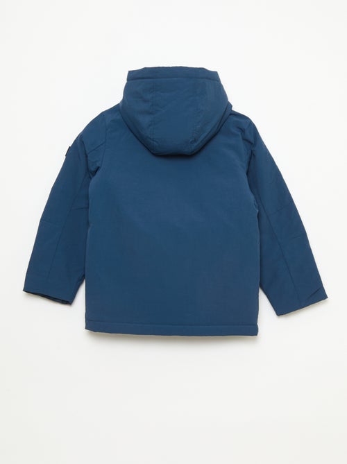 Parka légère à capuche avec 2 poches soufflées à rabat - Kiabi