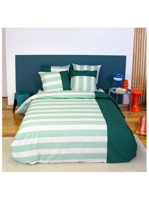 Parure de lit - côté déco - rayé vert et blanc - coton 100% - 220x240 cm - 2 taies 63x63 - Kiabi Parure de lit - côté déco - rayé vert et blanc - coton 100% - 220x240 cm - 2 taies 63x63 - Kiabi